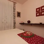 La Maison Galu' Couette-café Itri