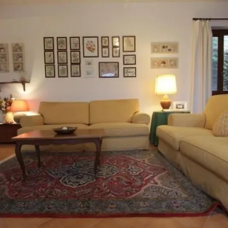 Bed & Breakfast La Maison Galu' 4*
