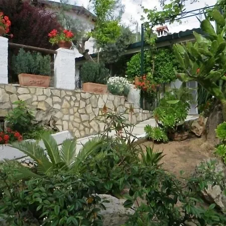 Bed & Breakfast La Maison Galu' Itri