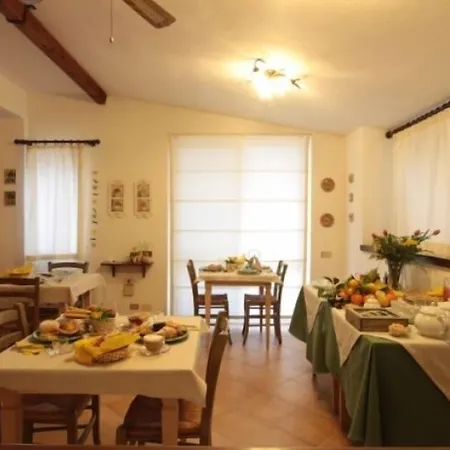 La Maison Galu' Bed & Breakfast 4*