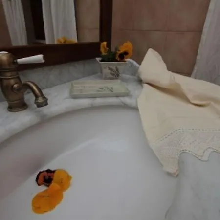 Bed & Breakfast La Maison Galu' Itri