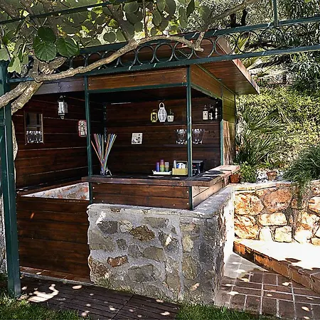 La Maison Galu' Bed & Breakfast 4*