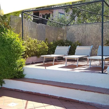 La Maison Galu' Bed & Breakfast 4*