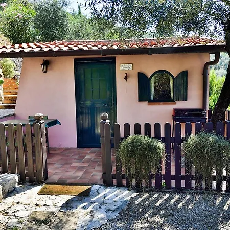Bed & Breakfast La Maison Galu' 4*