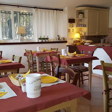 Bed & Breakfast La Maison Galu' 4*