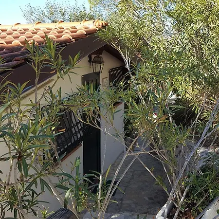 La Maison Galu' Bed & Breakfast 4*